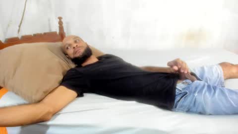 MAX online show from 01.31.25