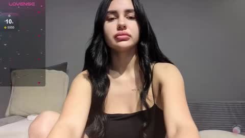 Snapshot of marry__foxy chatting on 10.27.25 marry__foxy online show from 10.27.25