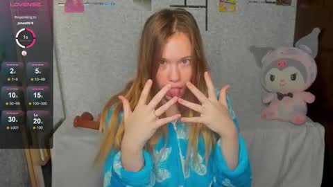 Snapshot of marryjanes chatting on 11.09.25 marryjanes online show from 11.09.25