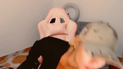 May online show from 12.22.25