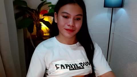 Wenwen online show from 12.15.24