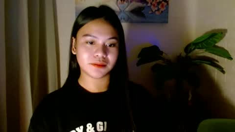 Wenwen online show from 02.25.25