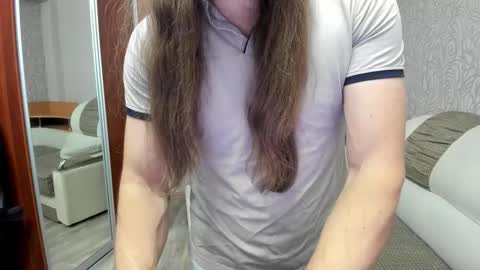 Snapshot of marryplz chatting on 10.03.25 Alan online show from 10.03.25