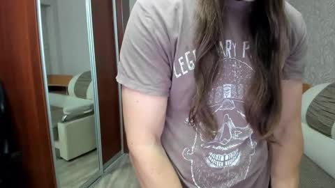 Snapshot of marryplz chatting on 10.12.25 Alan online show from 10.12.25