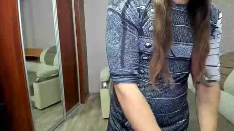 Snapshot of marryplz chatting on 10.19.25 Alan online show from 10.19.25