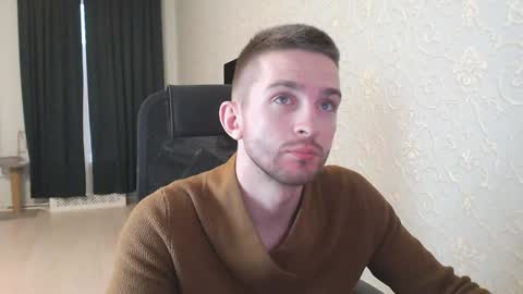 Snapshot of marselle_looker chatting on 01.27.25 Marselle online show from 01.27.25