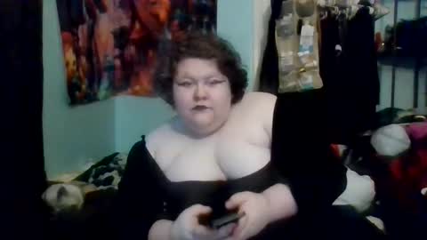 marshallmarx517 online show from 11.24.25