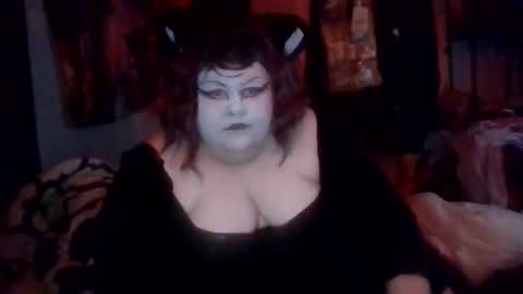 marshallmarx517 online show from 11.25.25