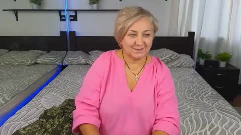 marta_wils online show from 09.23.25