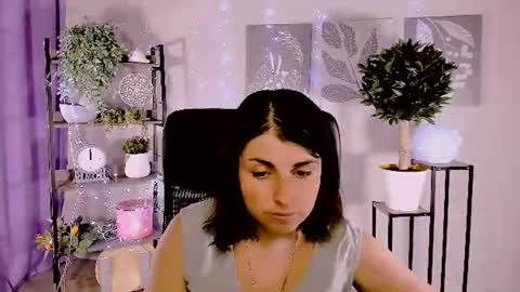 Snapshot of martaedams chatting on 06.05.26 martaedams online show from 06.05.26
