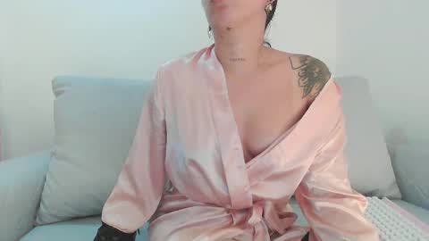 marthina thompson online show from 01.24.25