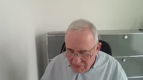 Snapshot of martin_1947 chatting on 04.05.26 martin_1947 online show from 04.05.26