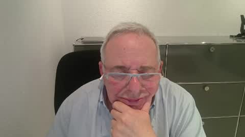 Snapshot of martin_1947 chatting on 06.01.26 martin_1947 online show from 06.01.26