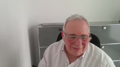Snapshot of martin_1947 chatting on 06.08.26 martin_1947 online show from 06.08.26
