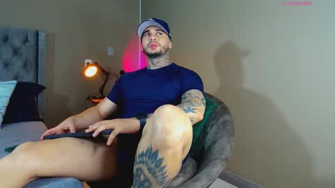 Snapshot of martin_colby05 chatting on 10.05.25 ONLYFANS Sotoandres modelo independiente online show from 10.05.25