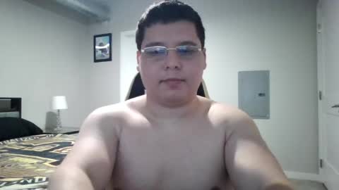 Snapshot of martin_militaryboy chatting on 05.20.26 martin_militaryboy online show from 05.20.26