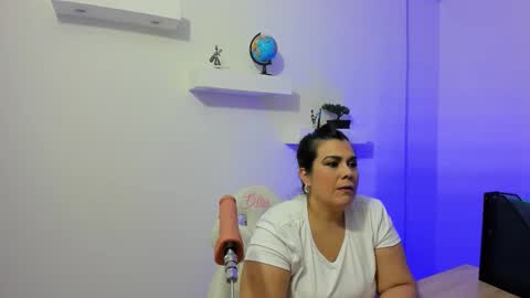   MARTINA   online show from 09.20.25