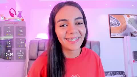 Snapshot of martina_mancinii chatting on 10.15.25 Martina online show from 10.15.25