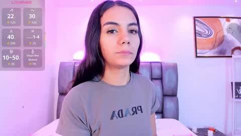 Snapshot of martina_mancinii chatting on 11.04.25 Martina online show from 11.04.25