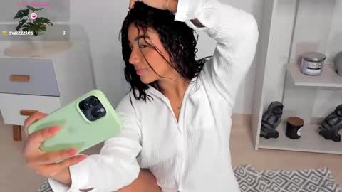 martina Monst online show from 12.27.24