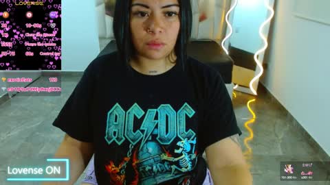 Hey im martina online show from 12.20.24