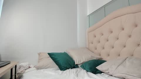 Martina Black online show from 02.01.25