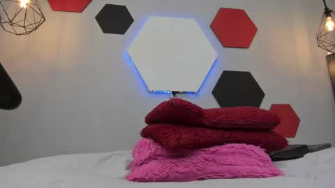 Martina online show from 12.04.24