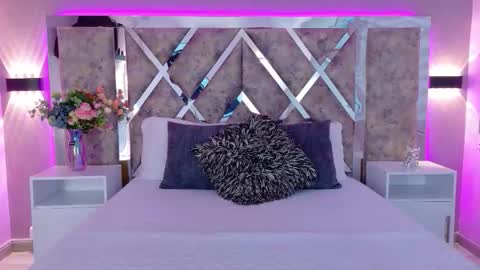 Martina Garcia online show from 12.21.25