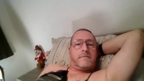 Snapshot of martinb62 chatting on 09.30.25 Hotguy61 online show from 09.30.25