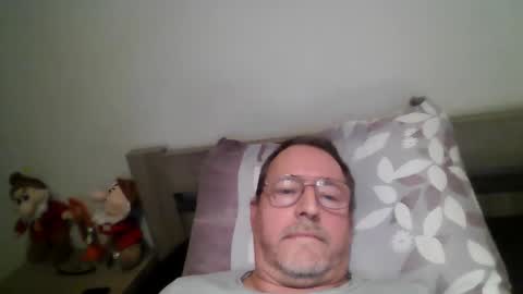 Snapshot of martinb62 chatting on 11.04.25 Hotguy61 online show from 11.04.25