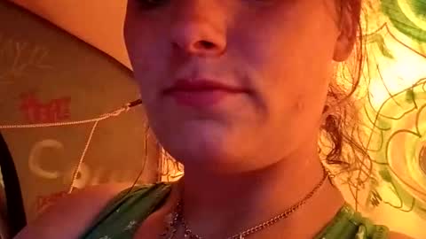 Snapshot of martinhopetaylor chatting on 05.15.26 martinhopetaylor online show from 05.15.26