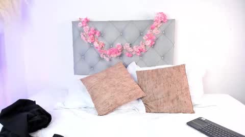 Snapshot of martinnagreco chatting on 10.23.25 Martina and Anastasia online show from 10.23.25