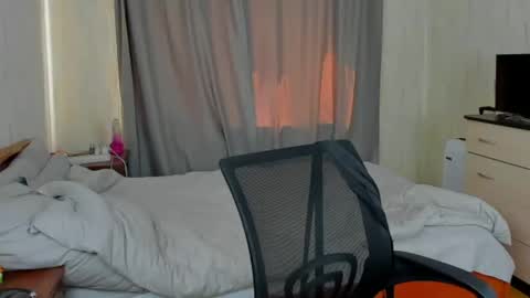 martintw_17 online show from 05.19.26