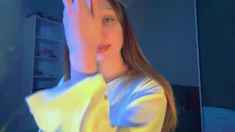 Emily online show from 10.04.25