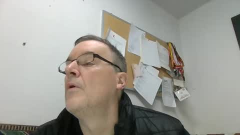 Snapshot of marty1688 chatting on 01.01.25 marty1688 online show from 01.01.25
