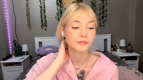 Snapshot of marvawillinghurst chatting on 02.06.26 Lisa online show from 02.06.26