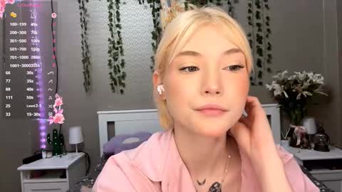 Snapshot of marvawillinghurst chatting on 02.17.26 Lisa online show from 02.17.26