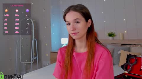 Snapshot of mary_cartar chatting on 10.26.25 Eva online show from 10.26.25