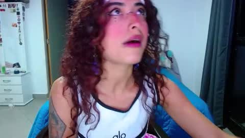 Snapshot of mary_jane1_ chatting on 09.29.25 mary online show from 09.29.25