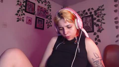                      100   online show from 12.18.24