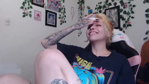                      100   online show from 01.02.25