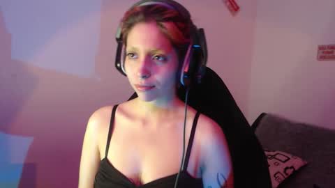                      100   online show from 11.06.25