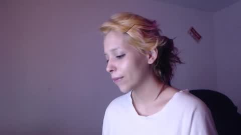                      100   online show from 11.26.25