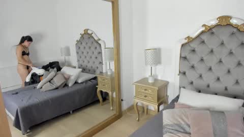 Snapshot of mary_joseph chatting on 10.25.25 mary joseph online show from 10.25.25