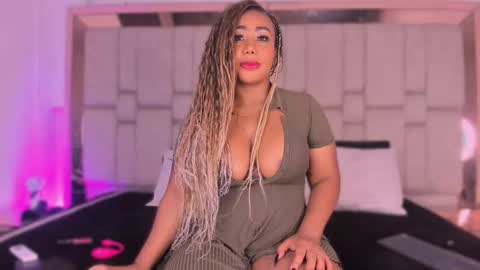   online show from 10.22.25