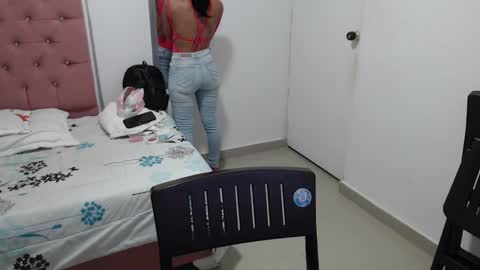 Snapshot of mary_live18 chatting on 01.15.25 Hi guys im Mary online show from 01.15.25