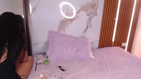 Snapshot of mary_live18 chatting on 09.14.25 Hi guys im Mary online show from 09.14.25