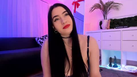 Mary online show from 04.11.26