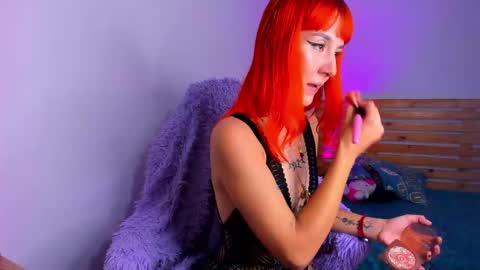 Snapshot of mary_magic chatting on 02.17.25 mary_magic online show from 02.17.25