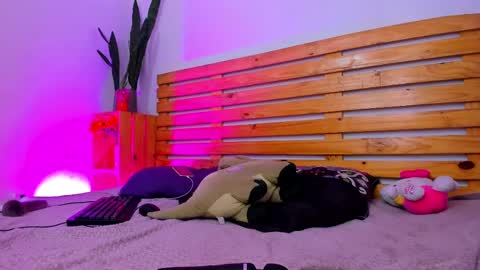 Snapshot of mary_magic chatting on 02.23.25 mary_magic online show from 02.23.25